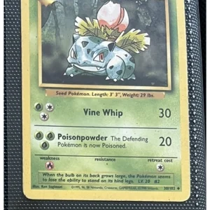 Ivysaur 30/102 Pokemon trading card - Base Set